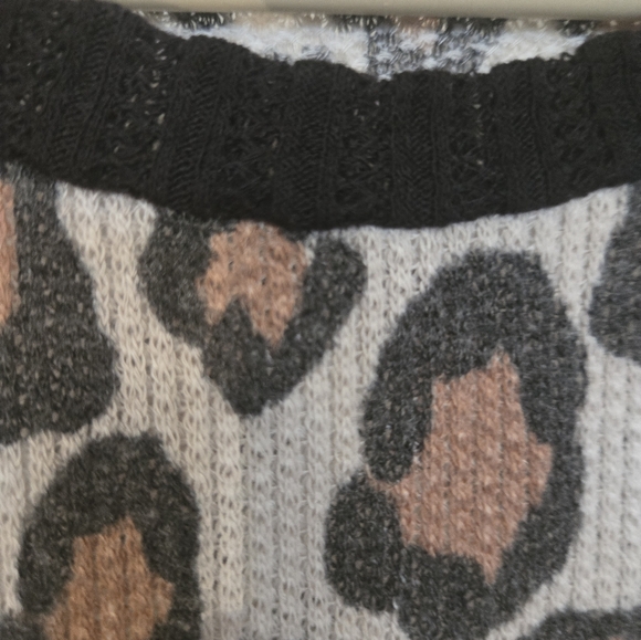 Ces Femme leopard print top - Picture 4 of 5